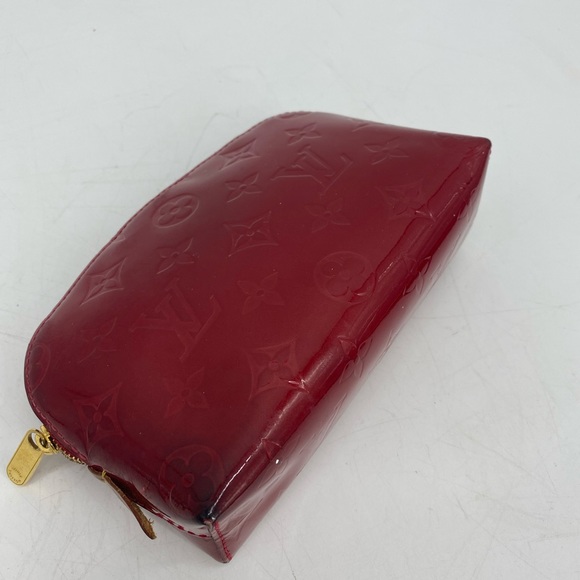 Louis Vuitton Vernis Pouch - Picture 7 of 12